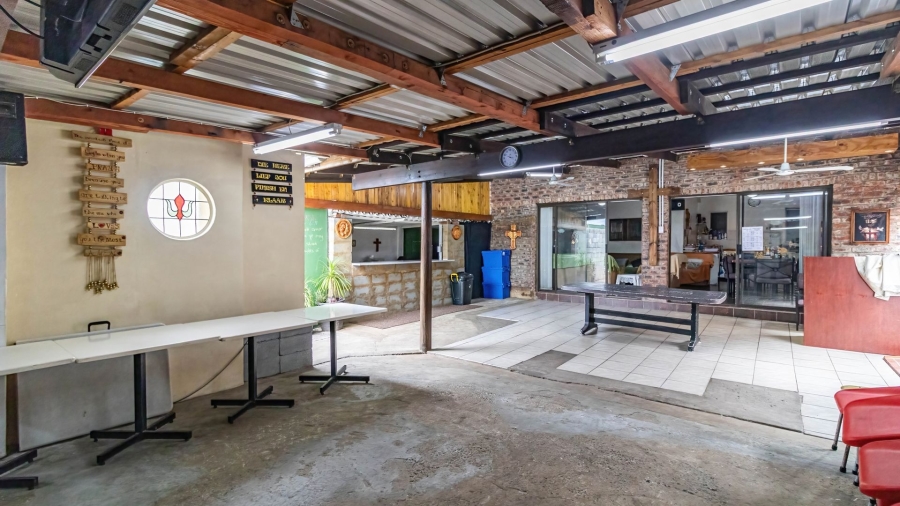 4 Bedroom Property for Sale in Cambridge Eastern Cape